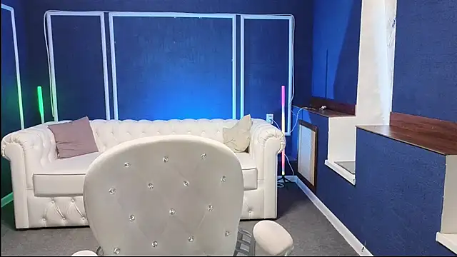 Kira Kenet online show from March 19, 2025, 7:51 am