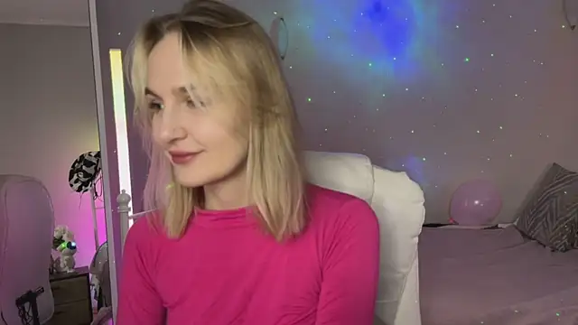  Vikky Moon  online show from May 29, 2026, 12:52 am