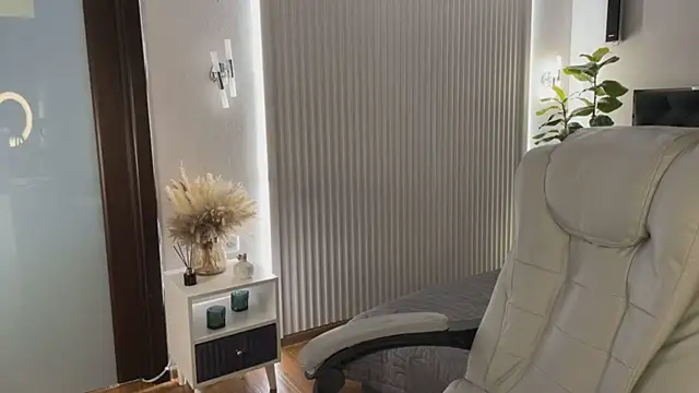 OhMyEmma online show from March 27, 2026, 1:33 am