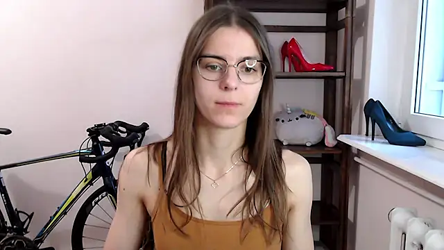 Snapshot of love_megi chatting on December 20, 2025, 7:26 am love megi online show from December 20, 2025, 7:26 am