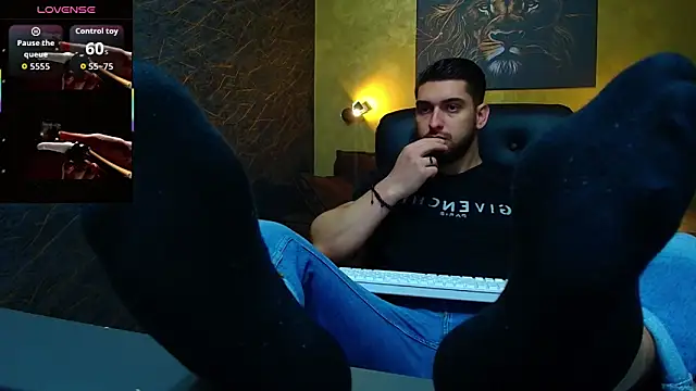 MatiasDean online show from September 23, 2025, 4:59 am