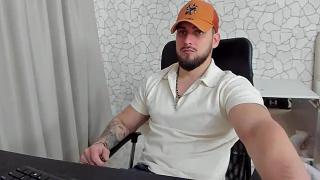 MatiasDean online show from October 29, 2025, 11:45 am