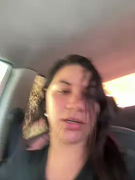 Snapshot of roldanmary chatting on June 17, 2026, 7:37 pm roldanmary online show from June 17, 2026, 7:37 pm