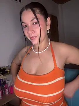 Snapshot of roldanmary chatting on July 30, 2026, 2:43 am roldanmary online show from July 30, 2026, 2:43 am