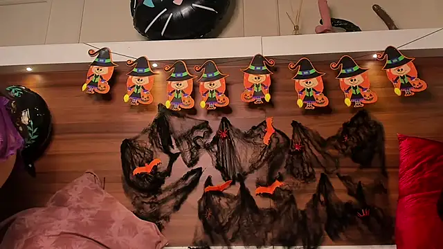 AriadnaHarper online show from October 19, 2025, 11:33 am