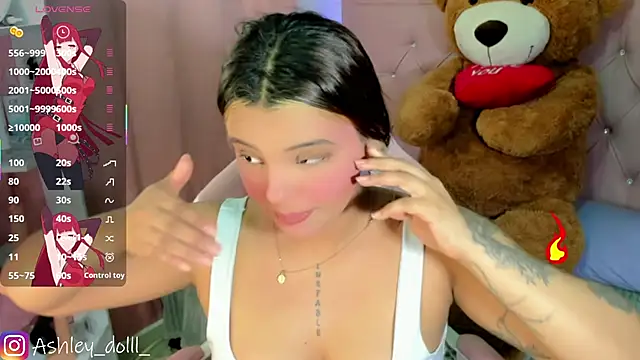 Ashley dolll online show from December 3, 2025, 9:02 pm