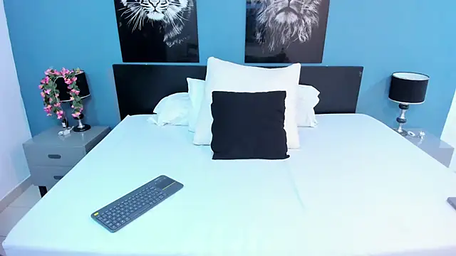 SophiaQueens online show from January 13, 2026, 8:14 pm