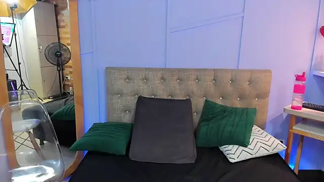 abby jener online show from March 22, 2025, 1:32 am