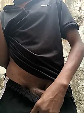 Snapshot of 2BigBlacxxx chatting on November 15, 2025, 11:18 am 2BigBlacxxx online show from November 15, 2025, 11:18 am