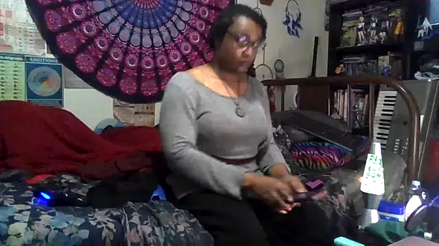 GardeniaFields online show from November 16, 2025, 6:52 am