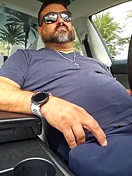 roddog2024 online show from September 12, 2025, 4:18 pm