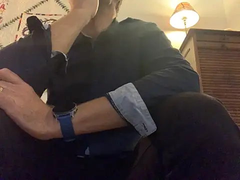 Simon 76 online show from October 3, 2025, 7:44 pm