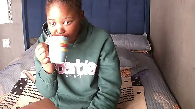 SexyShybarbie online show from April 1, 2026, 5:41 am