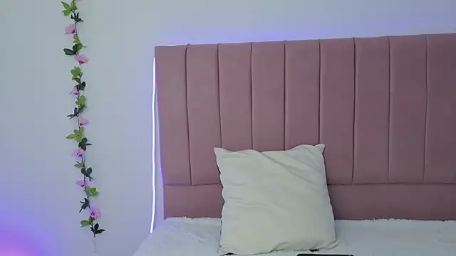 Snapshot of eva_sin18 chatting on March 13, 2025, 11:41 am eva sin18 online show from March 13, 2025, 11:41 am