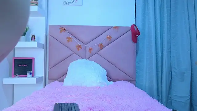 Snapshot of eva_sin18 chatting on September 11, 2025, 11:05 pm eva sin18 online show from September 11, 2025, 11:05 pm