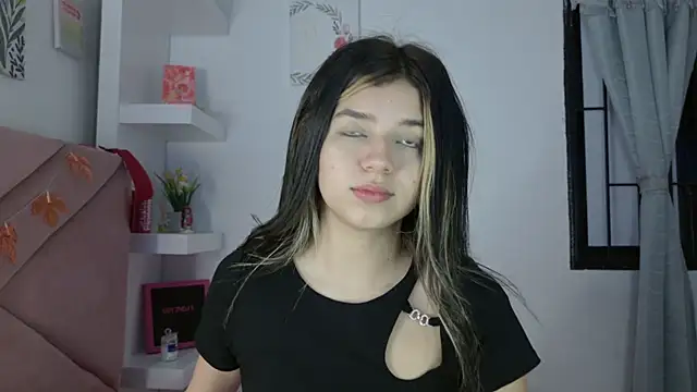 Snapshot of eva_sin18 chatting on September 17, 2025, 11:06 pm eva sin18 online show from September 17, 2025, 11:06 pm