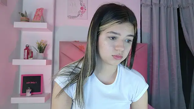 Snapshot of eva_sin18 chatting on September 20, 2025, 1:39 am eva sin18 online show from September 20, 2025, 1:39 am