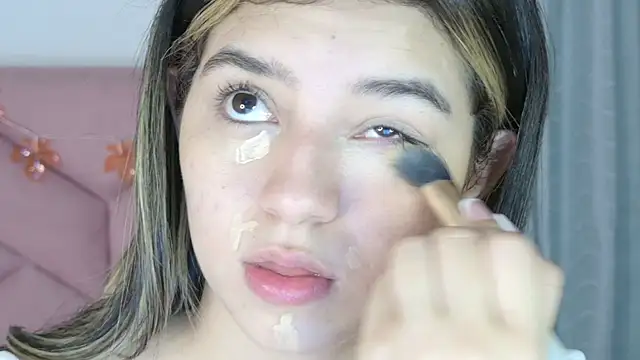 Snapshot of eva_sin18 chatting on October 1, 2025, 11:11 pm eva sin18 online show from October 1, 2025, 11:11 pm