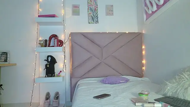 eva sin18 online show from April 16, 2026, 11:29 pm