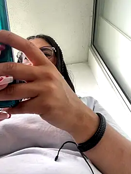 Nathaly 12 online show from September 12, 2025, 5:35 pm