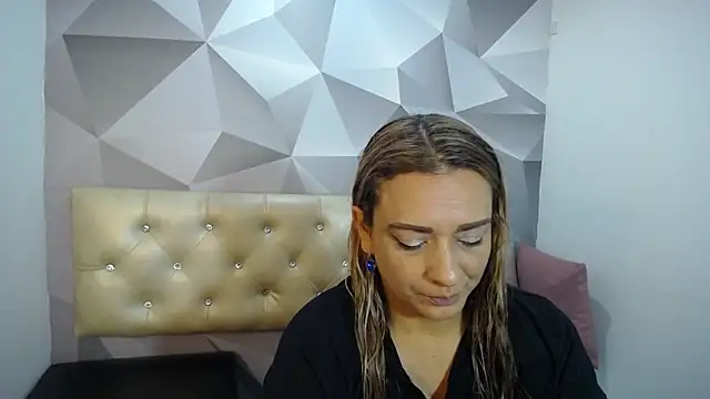 Milf-Prettyboobs online show from December 14, 2025, 10:42 am