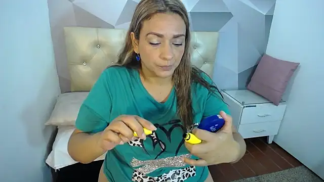 Milf-Prettyboobs online show from December 18, 2025, 10:54 am