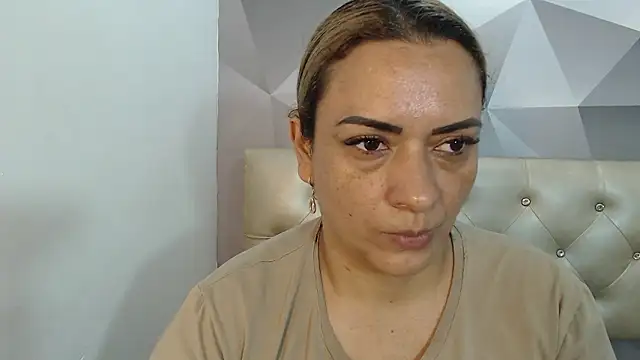 Milf-Prettyboobs online show from January 16, 2026, 10:52 am