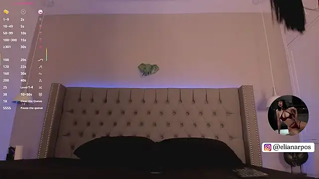 Emiliana Rios online show from October 29, 2025, 12:57 am