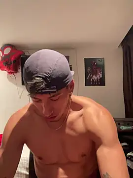 Snapshot of Thiago_Happy chatting on March 10, 2025, 4:28 am Thiago Happy online show from March 10, 2025, 4:28 am