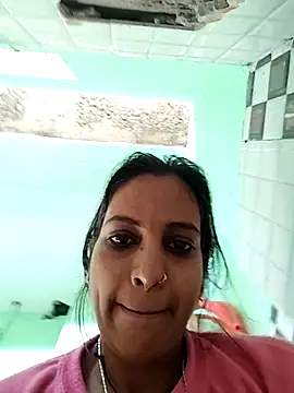 Snapshot of Hotty-Nidhi chatting on February 8, 2026, 4:27 am Hotty-Nidhi online show from February 8, 2026, 4:27 am