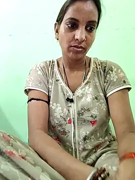 Snapshot of Hotty-Nidhi chatting on February 11, 2026, 5:45 am Hotty-Nidhi online show from February 11, 2026, 5:45 am