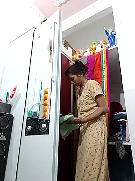 Snapshot of Hotty-Nidhi chatting on February 21, 2026, 3:24 pm Hotty-Nidhi online show from February 21, 2026, 3:24 pm