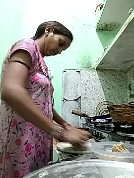 Snapshot of Hotty-Nidhi chatting on February 23, 2026, 4:37 pm Hotty-Nidhi online show from February 23, 2026, 4:37 pm