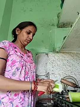 Snapshot of Hotty-Nidhi chatting on February 26, 2026, 4:44 am Hotty-Nidhi online show from February 26, 2026, 4:44 am