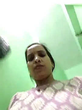 Snapshot of Hotty-Nidhi chatting on May 21, 2026, 4:58 pm Hotty-Nidhi online show from May 21, 2026, 4:58 pm