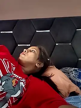 Snapshot of Hotty-Nidhi chatting on May 27, 2026, 2:52 am Hotty-Nidhi online show from May 27, 2026, 2:52 am