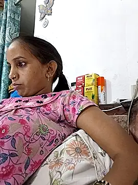 Snapshot of Hotty-Nidhi chatting on May 29, 2026, 6:28 pm Hotty-Nidhi online show from May 29, 2026, 6:28 pm