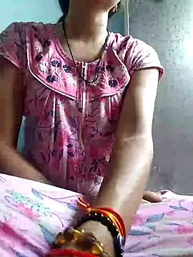 Snapshot of Hotty-Nidhi chatting on June 19, 2026, 3:00 am Hotty-Nidhi online show from June 19, 2026, 3:00 am