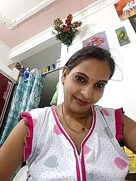 Snapshot of Hotty-Nidhi chatting on July 2, 2026, 3:51 pm Hotty-Nidhi online show from July 2, 2026, 3:51 pm