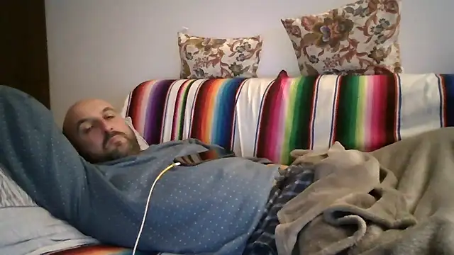 maxxxio12 online show from April 2, 2026, 7:00 pm