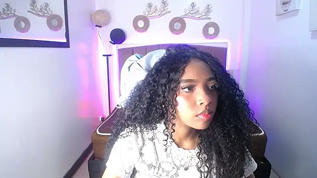 Snapshot of charlotte_walker1 chatting on March 10, 2025, 2:06 am charlotte walker1 online show from March 10, 2025, 2:06 am