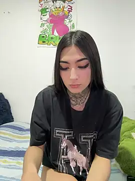 Lilith Thompson online show from March 17, 2025, 12:57 pm