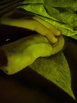 luanrid33 online show from March 10, 2025, 9:40 pm