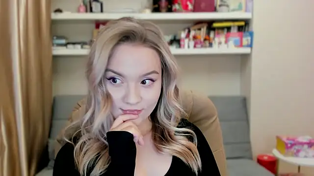 Kara Smith  online show from March 27, 2026, 11:48 pm