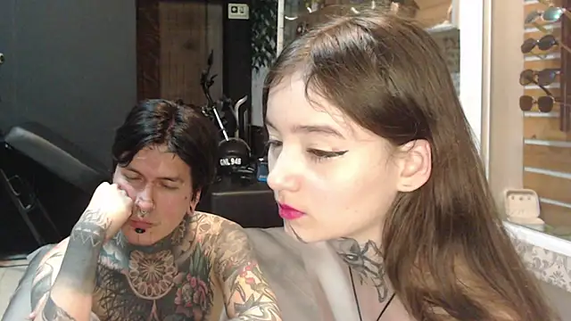 Alucard-Carmila online show from October 3, 2025, 3:47 am