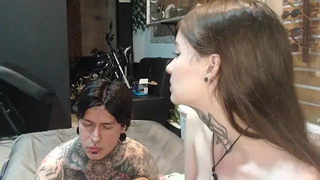 Alucard-Carmila online show from October 8, 2025, 3:15 am