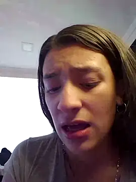 HOLY DOLL online show from October 1, 2025, 9:32 pm