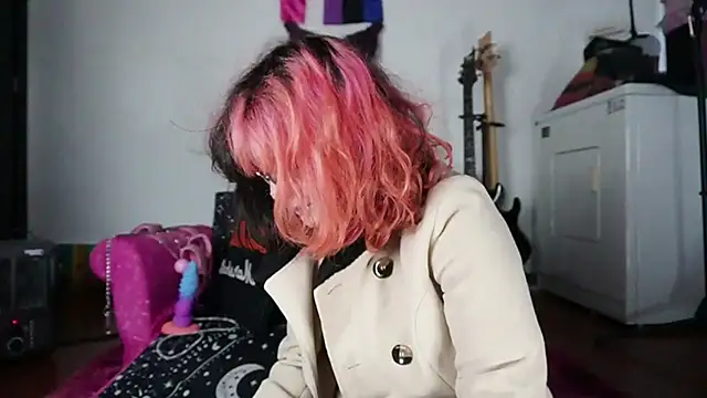 Devil And Princess online show from September 24, 2025, 8:34 pm