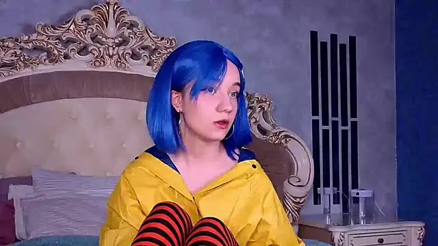 Gia Riccardo online show from October 31, 2025, 3:57 pm