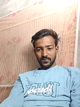 India HOT23 online show from December 23, 2025, 7:39 am